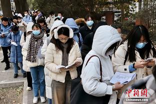 韩媒：中国足球遭羞辱，被首秀的塔吉克斯坦射门20脚，幸运打平